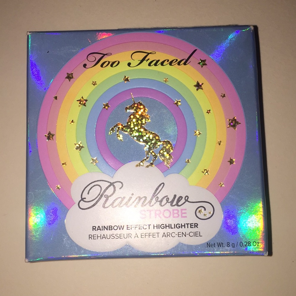 Too faced strobe highlighter